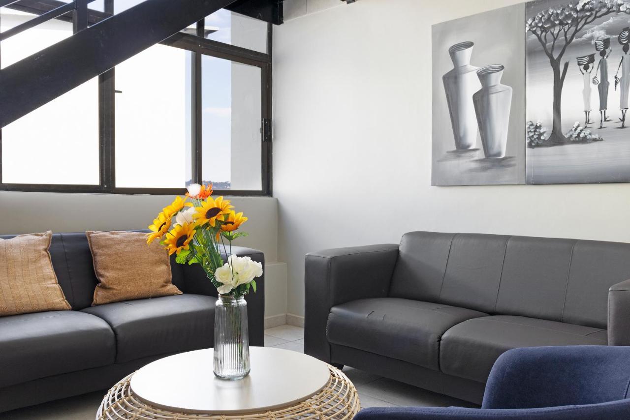 Urban Oasis Apartments At The Bolton Johannesburg Exterior foto